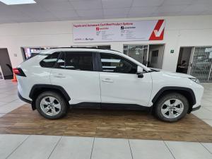 Toyota RAV4 2.0 GX - Image 3