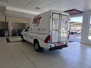 Toyota Hilux 2.0 single cab S (aircon) - Image 11