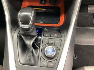 Toyota RAV4 2.0 GX-R AWD - Image 11