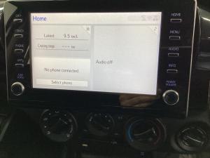 Toyota Hilux 2.4GD-6 double cab 4x4 Raider X auto - Image 13