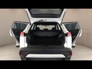 Toyota Corolla Cross 1.8 Xi - Image 15