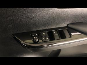 Toyota Hilux 2.4GD-6 double cab 4x4 Raider auto - Image 8