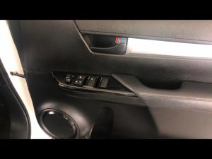 Toyota Hilux 2.4GD-6 double cab 4x4 Raider auto - Image 15