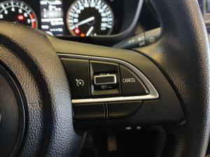 Toyota Urban Cruiser 1.5 XR manual - Image 10