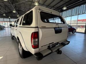 Nissan NP300 Hardbody 2.5TDi double cab Hi-rider - Image 13