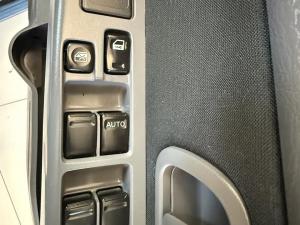 Nissan NP300 Hardbody 2.5TDi double cab Hi-rider - Image 15