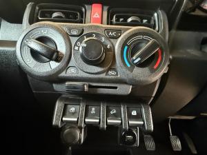 Suzuki Jimny 1.5 GL AllGrip 3-door manual - Image 13