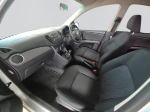 Hyundai i10 1.25 GLS/FLUID - Image 3