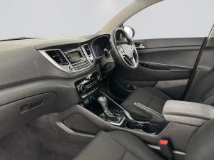 Hyundai Tucson 2.0 Premium automatic - Image 15
