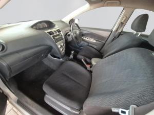 Toyota Yaris T3 Spirit - Image 3