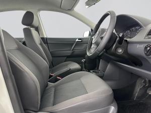Volkswagen Polo Vivo 1.6 Trendline - Image 15
