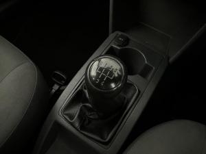 Volkswagen Polo Vivo 1.6 Trendline - Image 7
