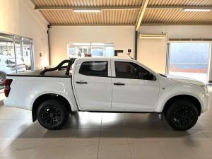 Isuzu D-MAX 1.9 Ddi HR L automatic D/C - Image 6