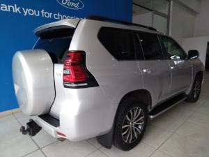 Toyota Land Cruiser Prado 2.8GD VX - Image 6