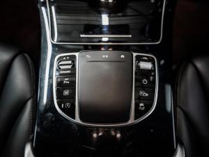 Mercedes-Benz GLC GLC300d 4Matic - Image 17