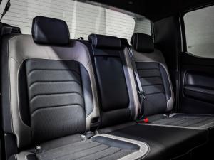 Volkswagen Amarok 3.0TDI V6 double cab Aventura 4Motion - Image 21