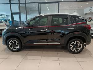 Nissan Magnite 1.0 Turbo Acenta Red Edition manual - Image 2