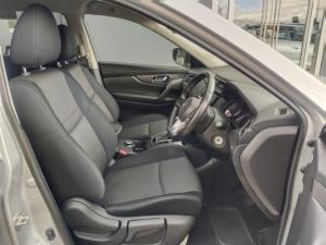 Nissan X-Trail 2.5 4x4 Acenta Tech - Image 5