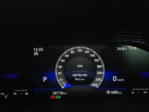 Volkswagen Polo hatch 1.0TSI Life auto - Image 4