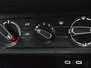 Volkswagen Polo hatch 1.0TSI Life auto - Image 8