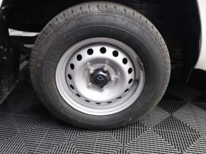 Toyota Hilux 2.0 single cab S (aircon) - Image 7