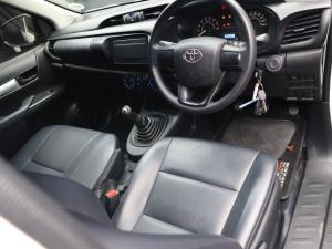 Toyota Hilux 2.0 single cab S (aircon) - Image 8