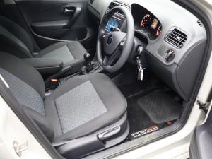 Volkswagen Polo Vivo hatch 1.4 Life - Image 9