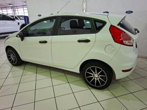 Ford Fiesta 5-door 1.4 Ambiente (aircon+audio) - Image 7