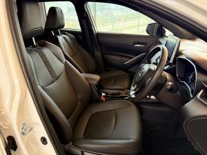 Toyota Corolla Cross 1.8 HEV XS - Image 12