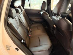 Toyota Corolla Cross 1.8 HEV XS - Image 9