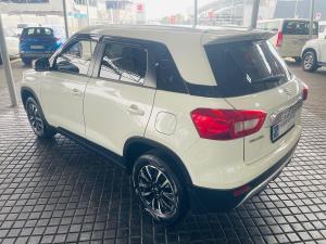 Suzuki Vitara Brezza 1.5 GLX - Image 5