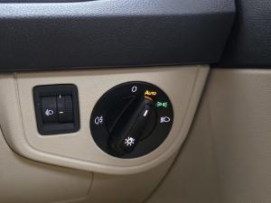 Volkswagen Polo sedan 1.6 auto - Image 6