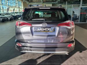 Toyota RAV4 2.0 GX auto - Image 13