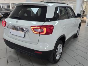 Suzuki Vitara Brezza 1.5 GL auto - Image 20