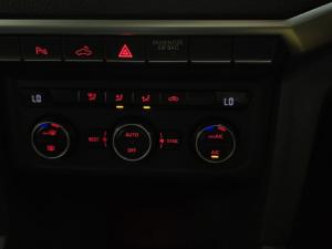Volkswagen Amarok 3.0 V6 TDI double cab Highline Plus 4Motion - Image 12