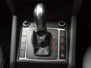 Volkswagen Amarok 3.0 V6 TDI double cab Highline Plus 4Motion - Image 8
