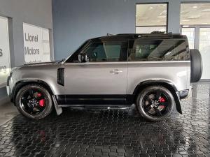 Land Rover Defender 90 D300 X-Dynamic SE - Image 24