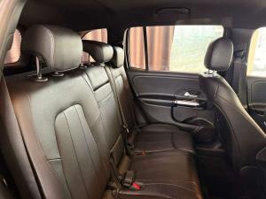 Mercedes-Benz GLB GLB250 AMG Line - Image 9