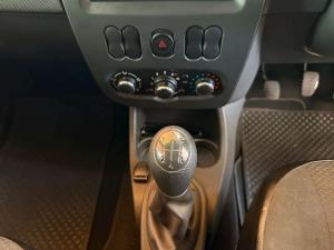 Nissan NP200 1.5dCi safety pack - Image 12