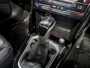 Volkswagen T-Roc 2.0TSI 4Motion R-Line - Image 10