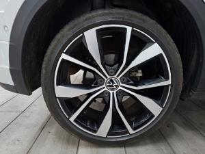 Volkswagen T-Roc 2.0TSI 4Motion R-Line - Image 5