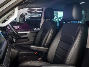 Volkswagen Caravelle 2.0BiTDI Highline 4Motion - Image 12