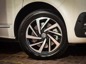 Volkswagen Caravelle 2.0BiTDI Highline 4Motion - Image 3