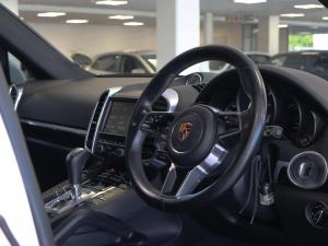 Porsche Cayenne diesel - Image 14
