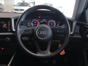 Volkswagen Transporter 2.0BiTDI Kombi SWB Trendline Plus 4Motion - Image 13