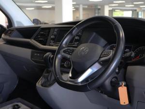 Volkswagen Transporter 2.0BiTDI Kombi SWB Trendline Plus 4Motion - Image 14