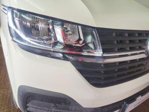 Volkswagen Transporter 2.0TDI Kombi SWB Trendline auto - Image 8