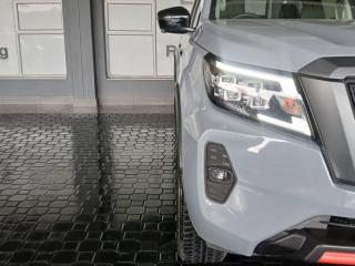 Nissan Navara 2.5DDTi double cab Pro-2X