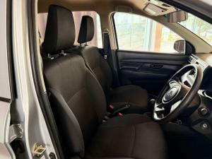 Suzuki Ertiga 1.5 GA - Image 11