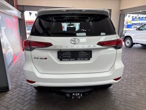 Toyota Fortuner 2.4GD-6 auto - Image 5